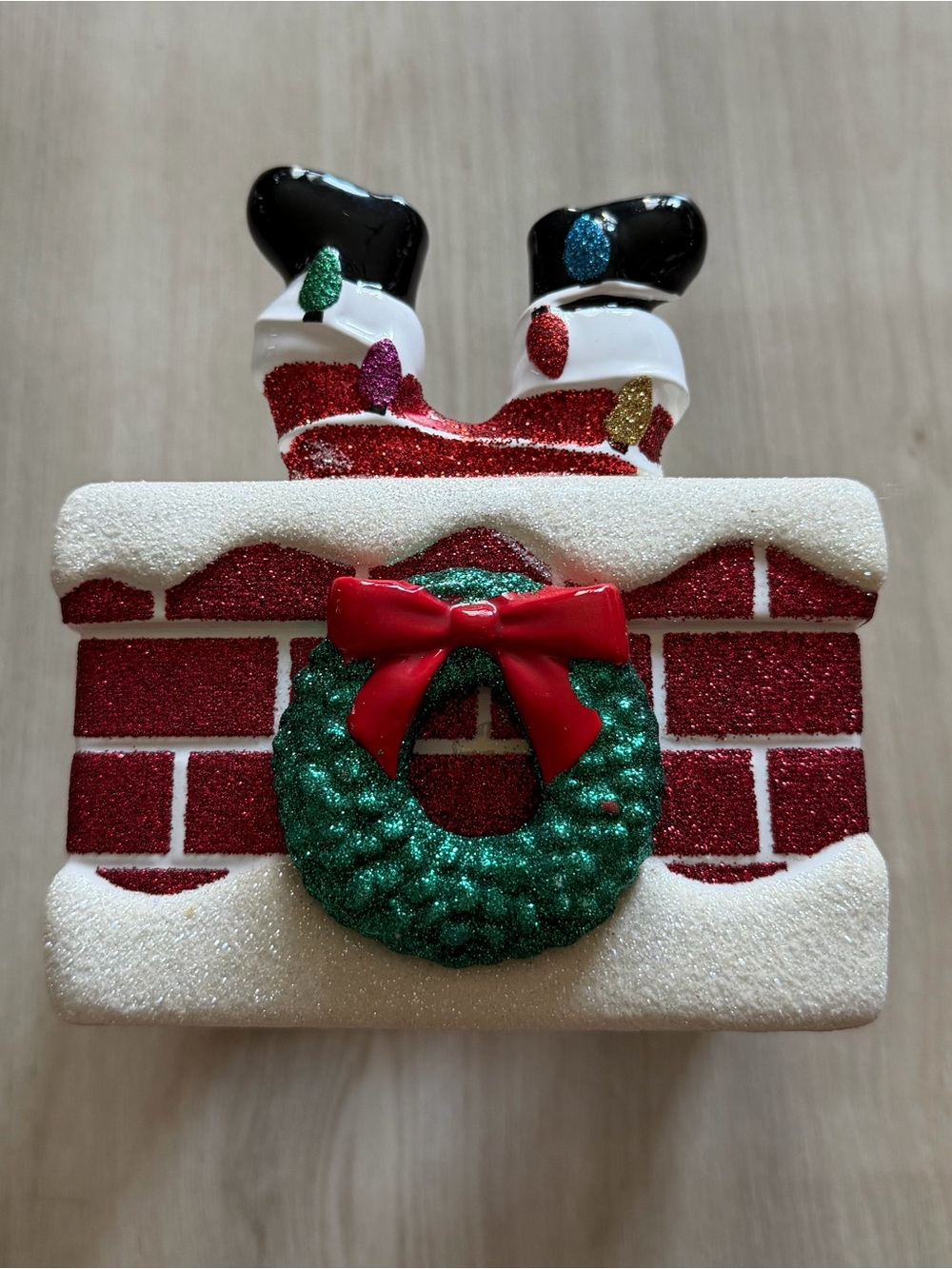 2020 Bath & Body Works Christmas Santa Chimney Fireplace 3-Wick Candle Holder